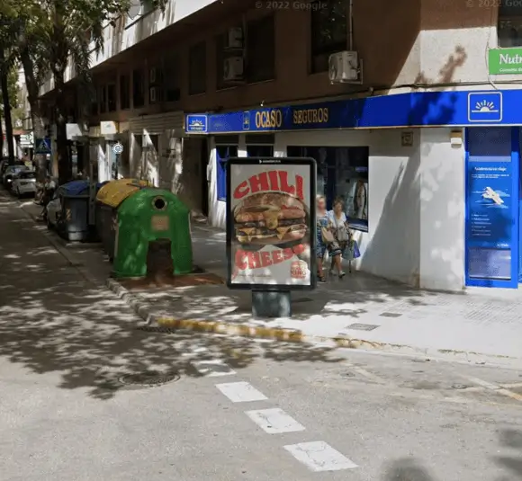 Mupi en Paseo de las Germanías, Gandía Mupi en Paseo de las Germanías, Gandía